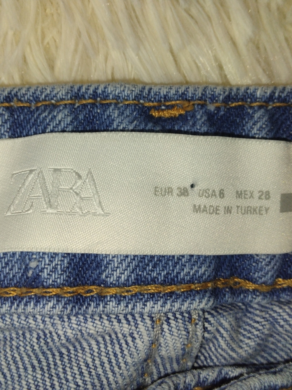 ZARA Ripped Mom Fit Jean Size 6 - Picture 7 of 10